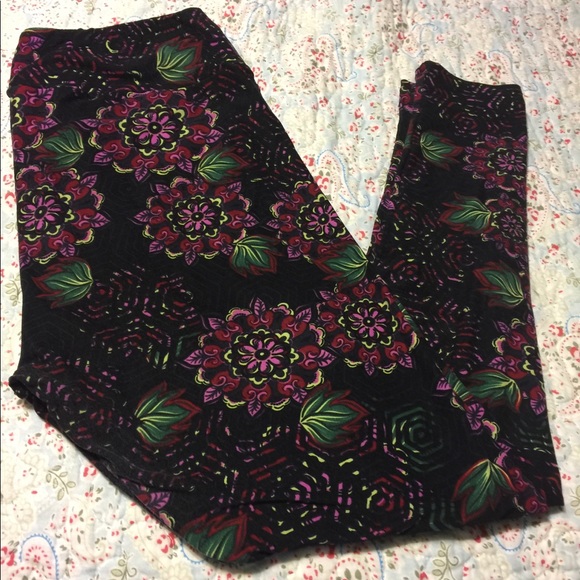 Lularoe TC leggings - Picture 1 of 2